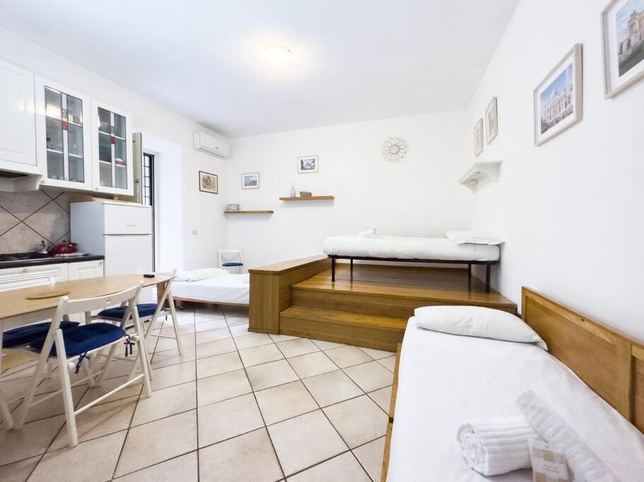 Studio, Metro+train To Fco Apartment *